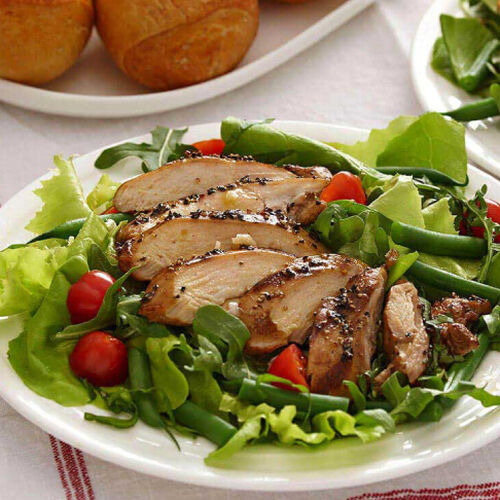 Grilled Chicken, Green Beans and Leafy Greens Salad