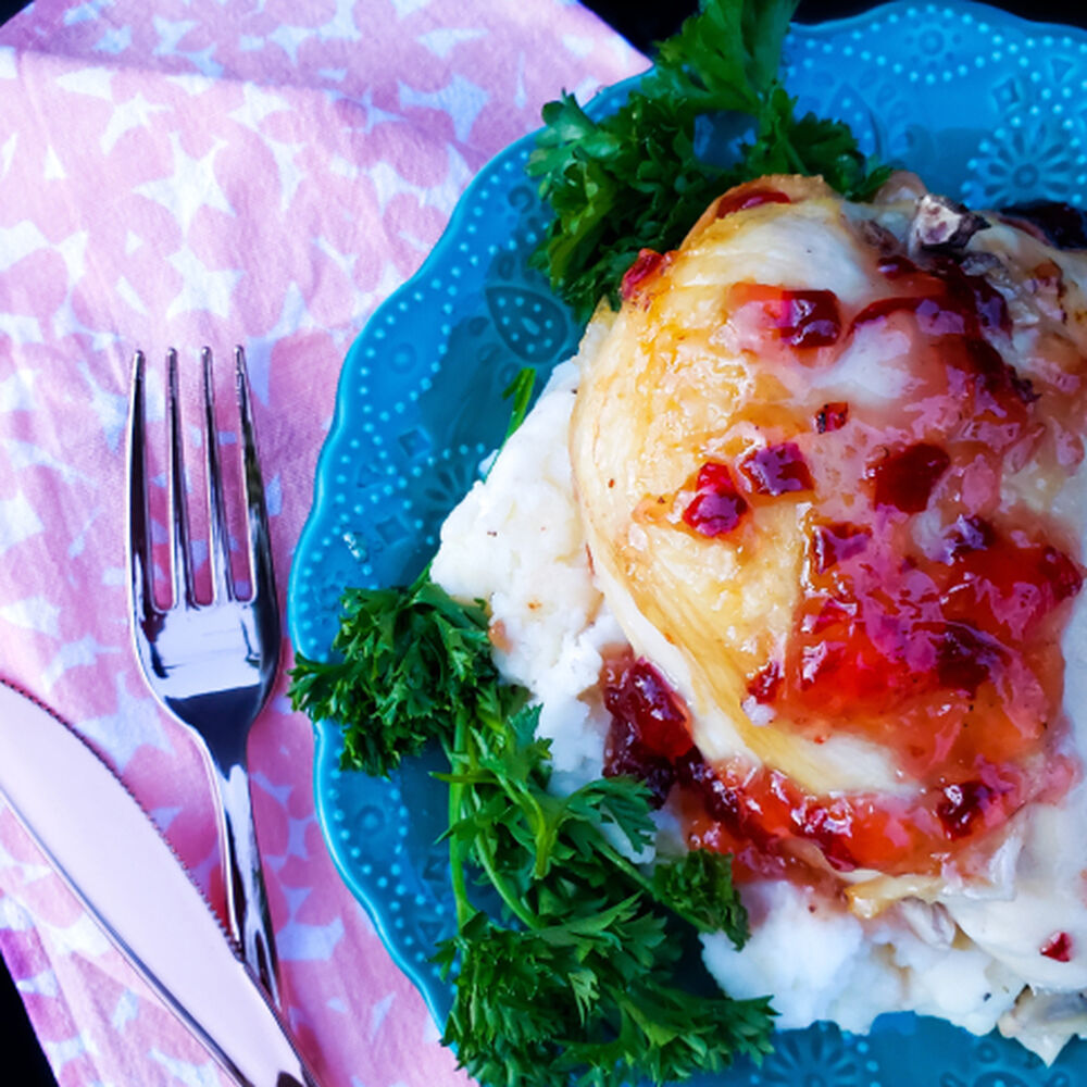 Cranberry Chicken Over Potatoes image number 0