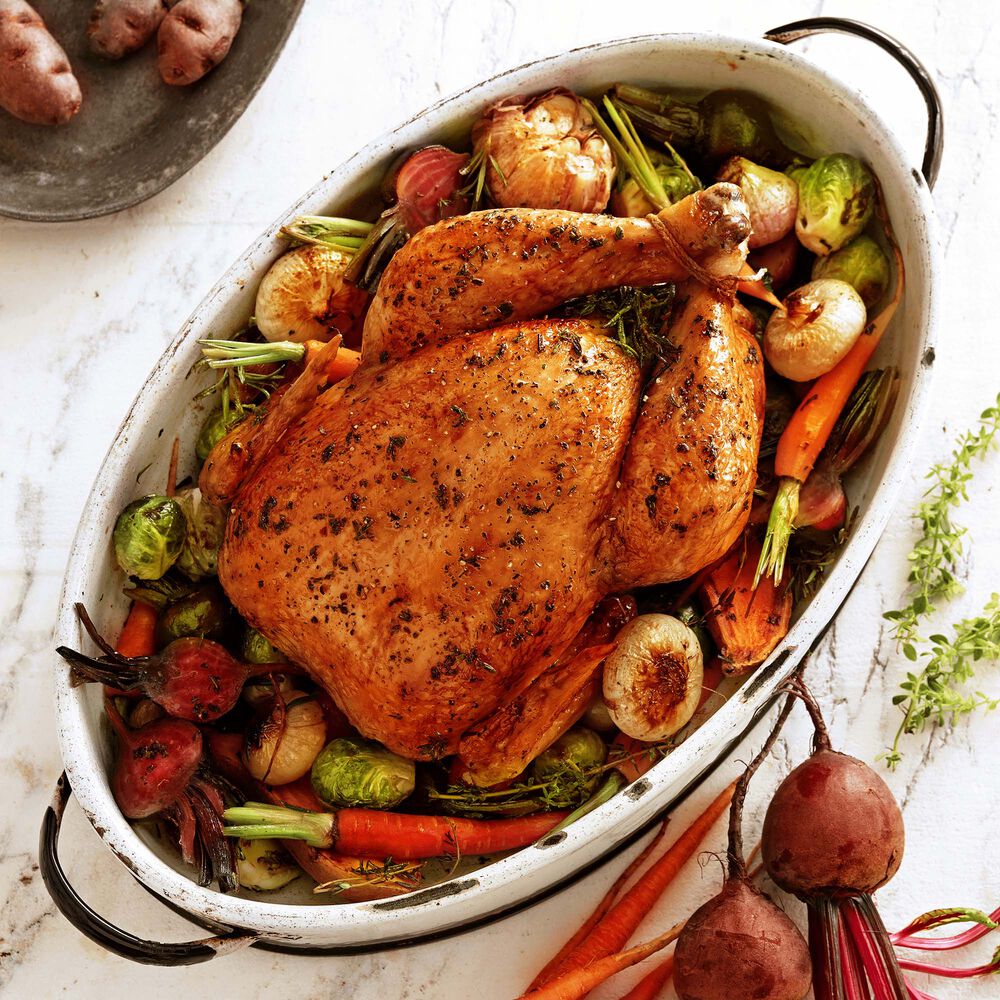 https://www.perduefarms.com/dw/image/v2/BDQM_PRD/on/demandware.static/-/Sites-masterCatalog_perdue/default/dw7834c19a/images/product-images/60357_perdue_nae_whole_chicken_with_giblets_and_necks_for_ecommerce_ckd_hero.jpg?sw=1000&sh=1000