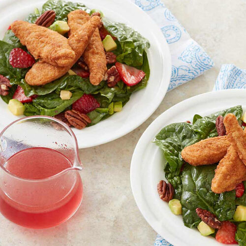 Strawberry, Pecan and Spinach Salad With Chicken Tenders