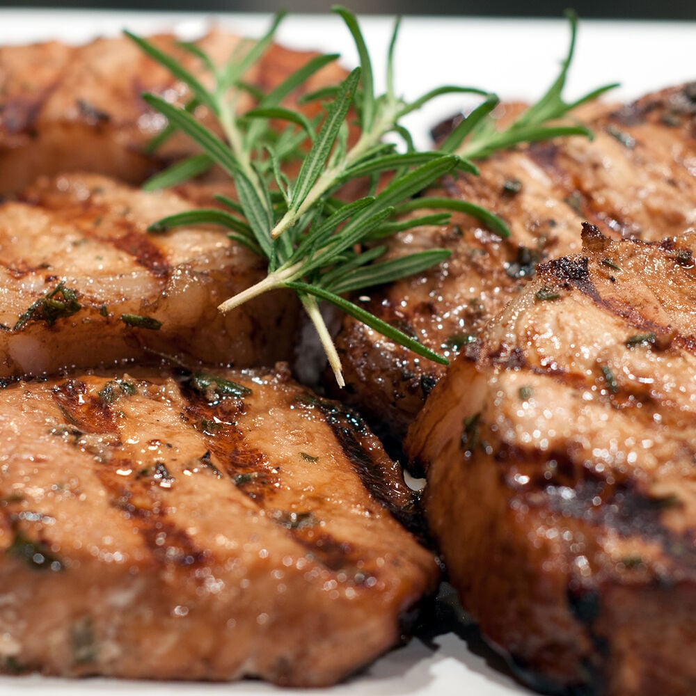 Best Grilled Pork Chops With Balsamic Glaze image number 0