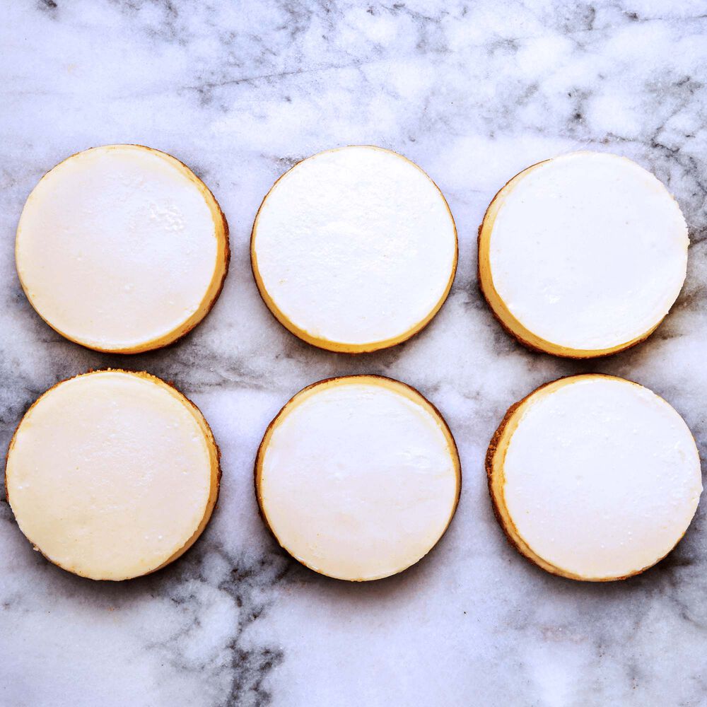 Mini Cheesecakes Sampler - New York Style image number 2