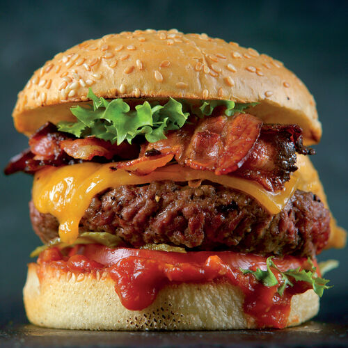 Cheesy Bacon-Stuffed Burger