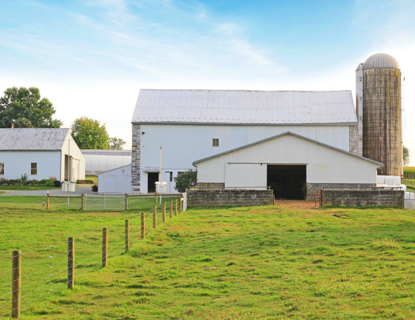 Perdue chicken farm barn